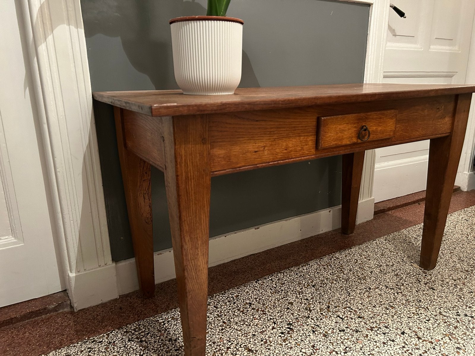 Frans boeren tafeltje met lade - 114x54x68 cm, Ophalen