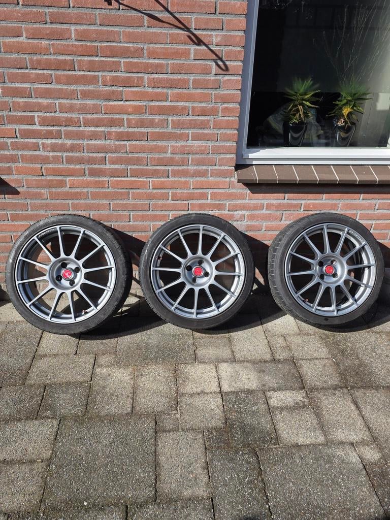 Abarth Grande Punto velgen 4x100 met band, Auto-onderdelen, Banden en Velgen, Ophalen, 18 inch, Gebruikt, Banden en Velgen