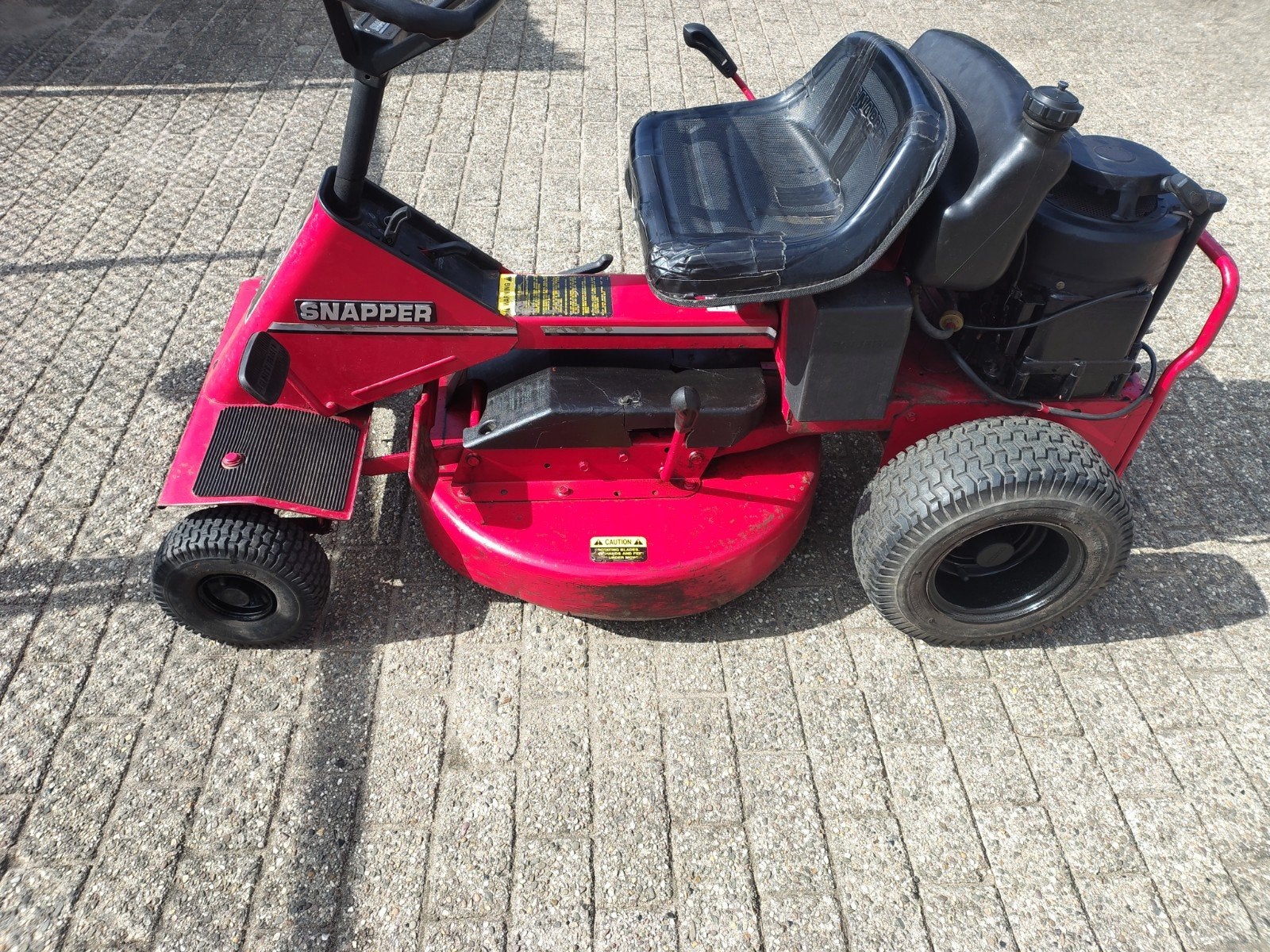 te koop zitmaaier Snapper, Ophalen, Cirkelmaaier, Gebruikt, Benzine-grasmaaier