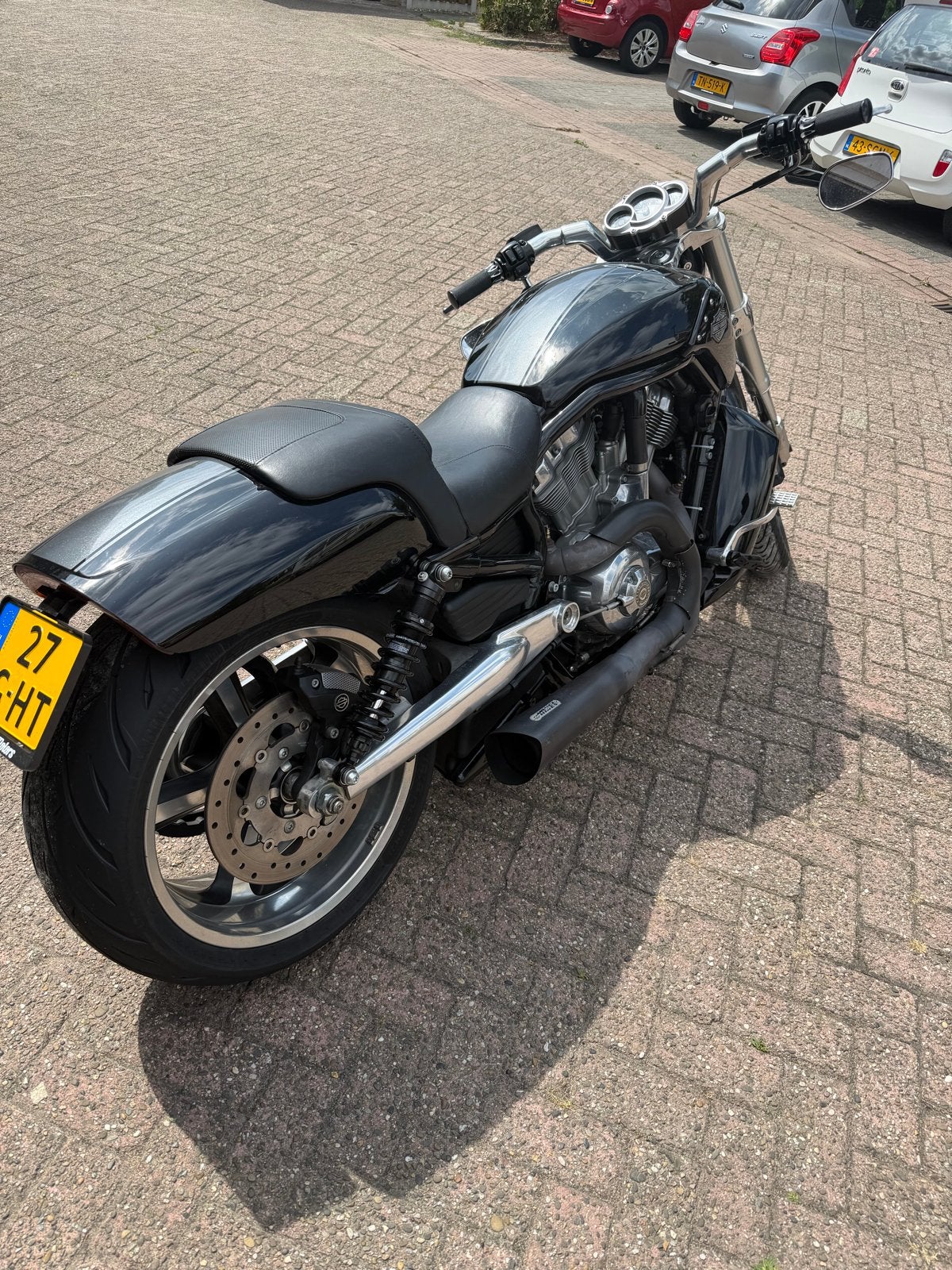 Harley Davidson V-Rod Muscle 2012 - Ohlins & Vance & Hines, 2 cilinders, Sportuitlaat, Chopper, Gebruikt