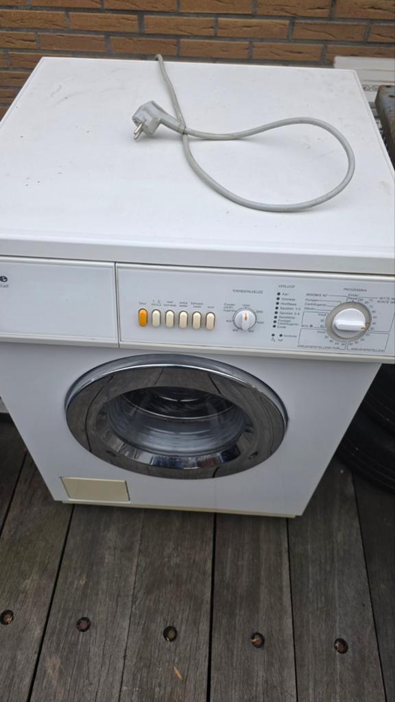 wasmachine, Ophalen, Gebruikt, 85 tot 90 cm, 1200 tot 1600 toeren