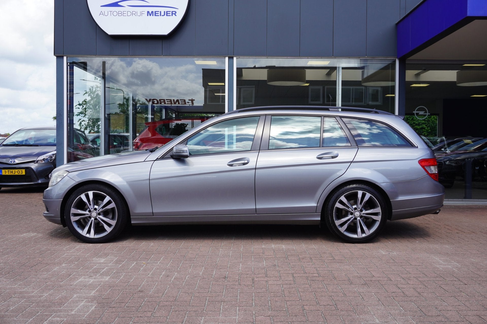 Mercedes-Benz C-klasse Estate 180 K Business Class Handgesch, Auto's, Mercedes-Benz, 13 km/l, Gebruikt, Zwart, 1435 kg