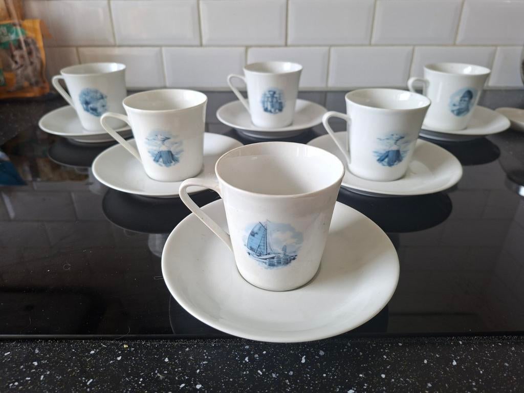 6 x porzellan kop en schotels (porselein), Antiek en Kunst, Antiek | Servies compleet, Ophalen of Verzenden