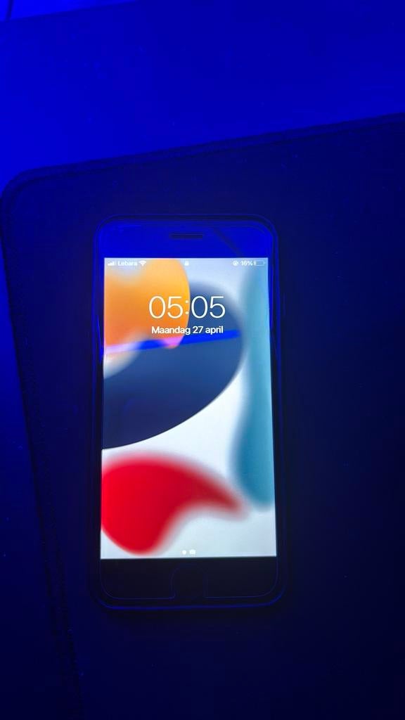 Iphone SE 2022 met icloud lock, Telecommunicatie, Mobiele telefoons | Apple iPhone, Zwart, Ophalen of Verzenden, Zo goed als nieuw