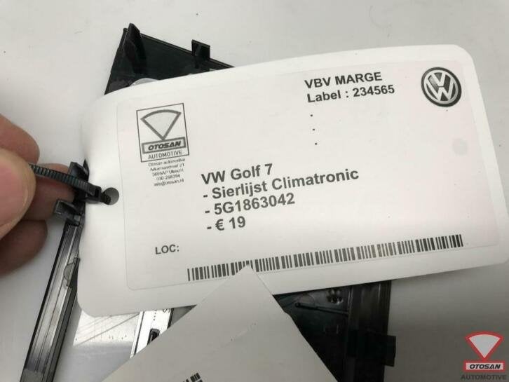 vw golf 7 sierlijst climatronic afdekking 5g1863042, Auto-onderdelen, Gebruikt, Volkswagen, Volkswagen AG, Berliner Ring 2
38440  Wolfsburg, DE