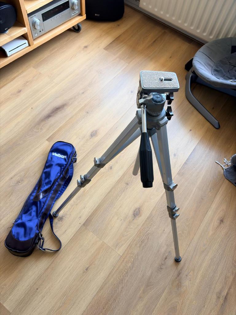 Velbon VEF-3 statief, Zo goed als nieuw, 150 tot 175 cm, Met balhoofd, Ophalen of Verzenden