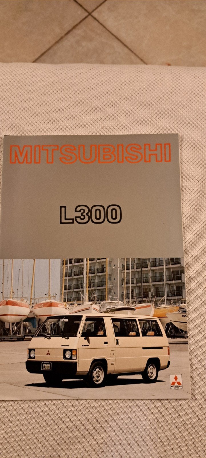 mitsubishi L300 brochure 1981, Ophalen of Verzenden