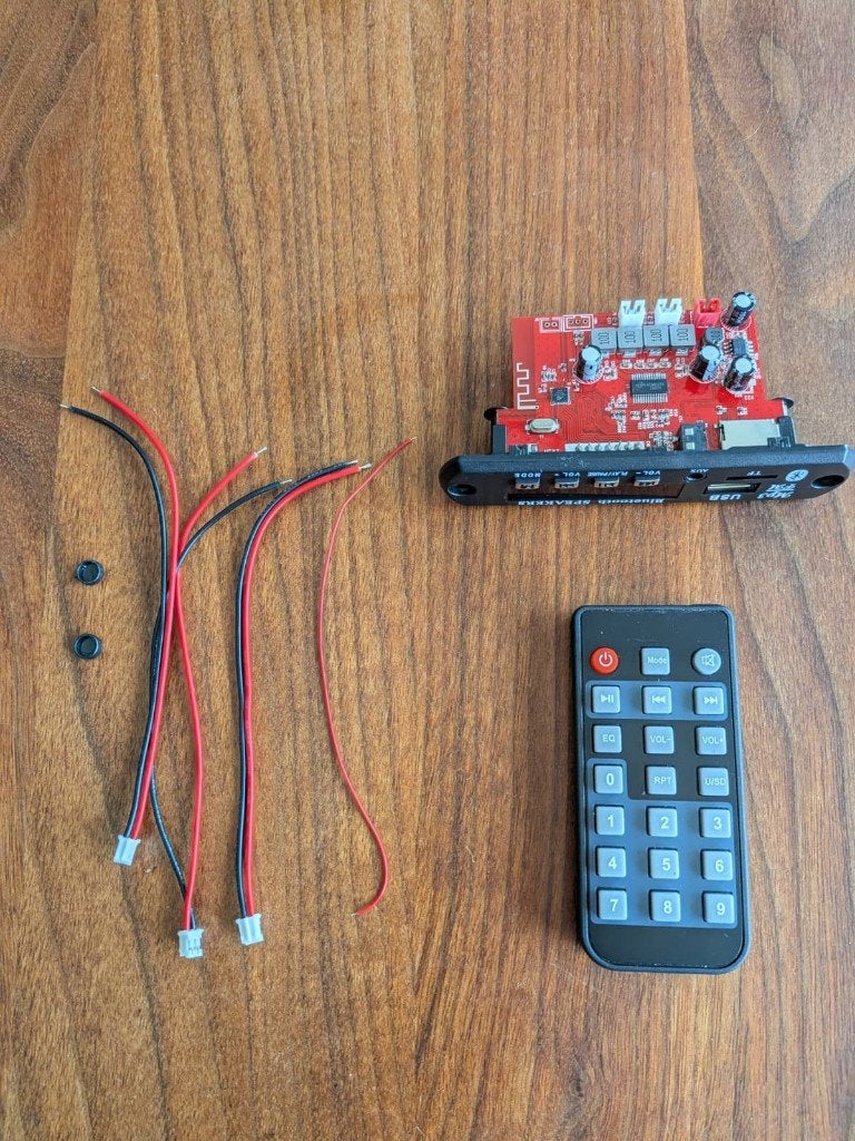 Een nieuwe inbouw audio versterker, Audio, Tv en Foto, Luidsprekers, Overige merken, Afstandsbediening, Overige typen, Nieuw