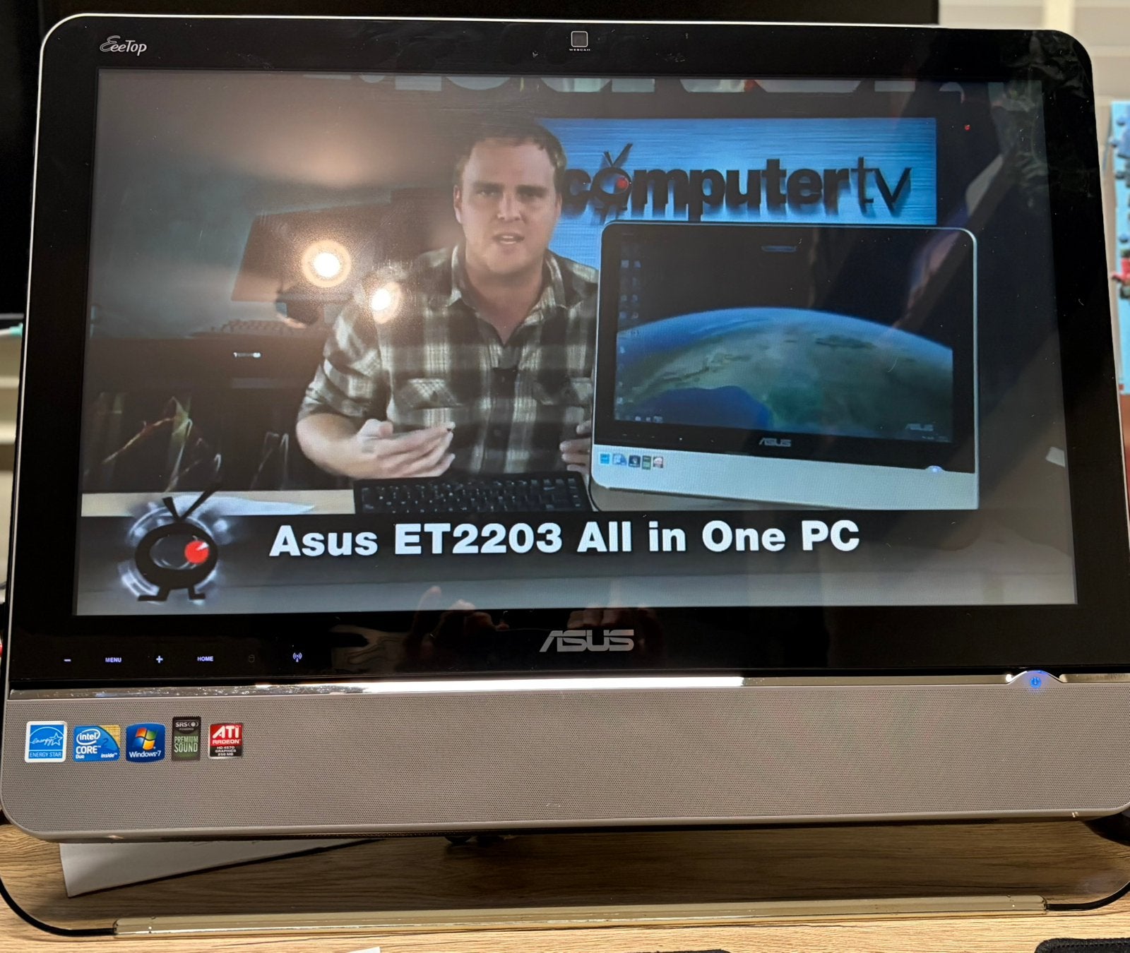 ASUS EeeTop ET2203T 22” Touchscreen | Blu-ray | Linux/Win10, Computers en Software, Ophalen, Gebruikt, SSD