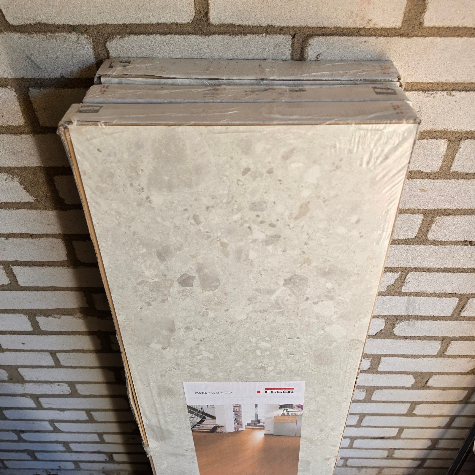 Egger Home laminaat vloer - Ehl137 Triestino Terrazzo, Ophalen, Overige materialen, 30 cm of meer, 50 tot 150 cm