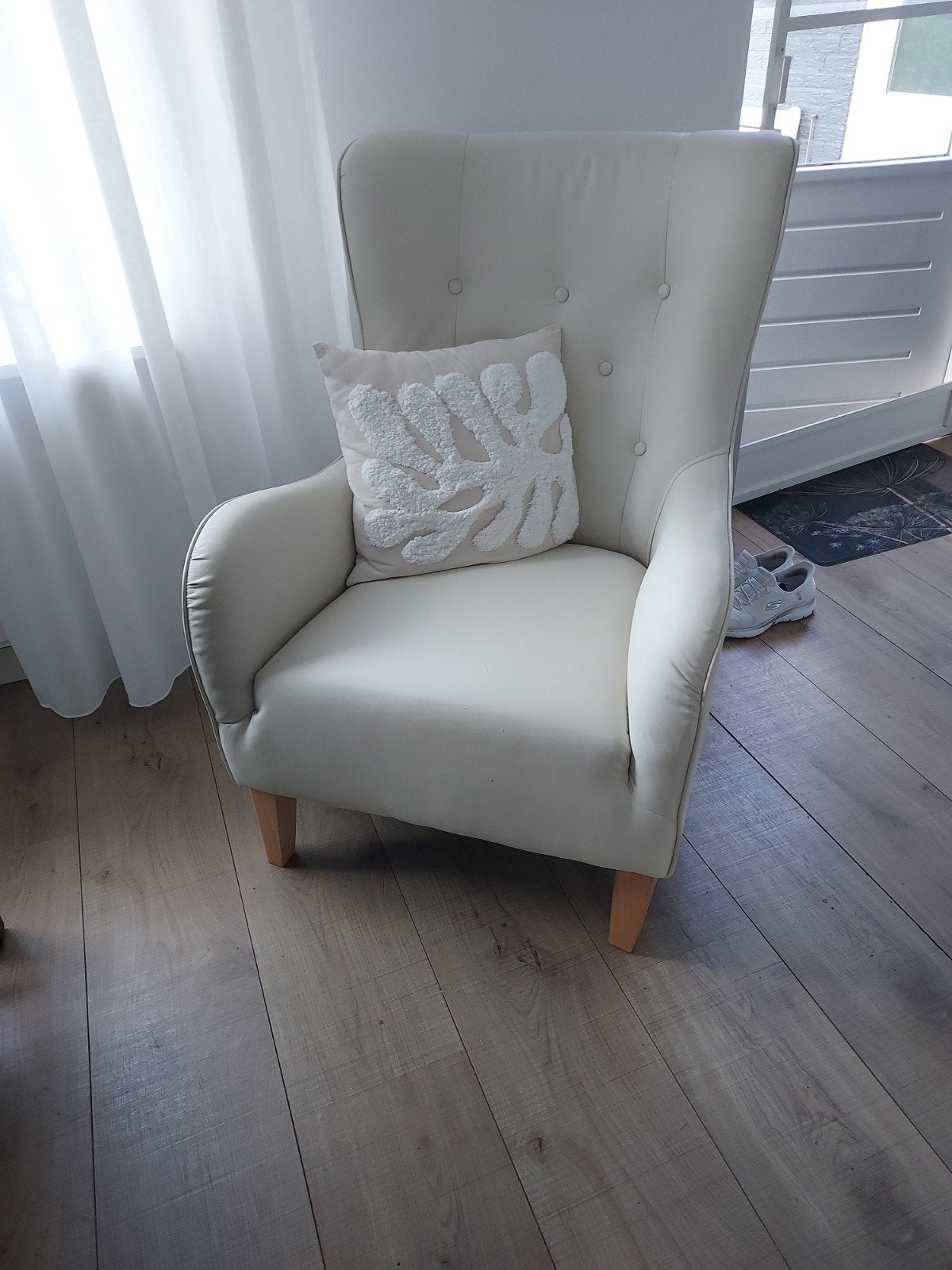 Comfortabele Crèmekleurige Fauteuil met Hoge Rug, Gebruikt, 75 tot 100 cm, Ophalen of Verzenden, Stof
