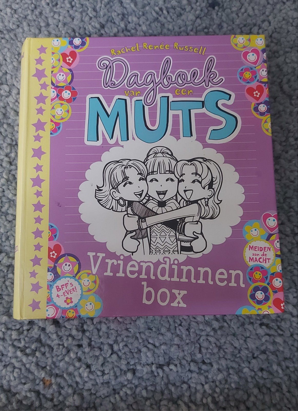 Dagboek van een Muts Vriendinnenbox - Zo goed als nieuw, Boeken, Ophalen of Verzenden, Zo goed als nieuw, Rachel Renée Russell