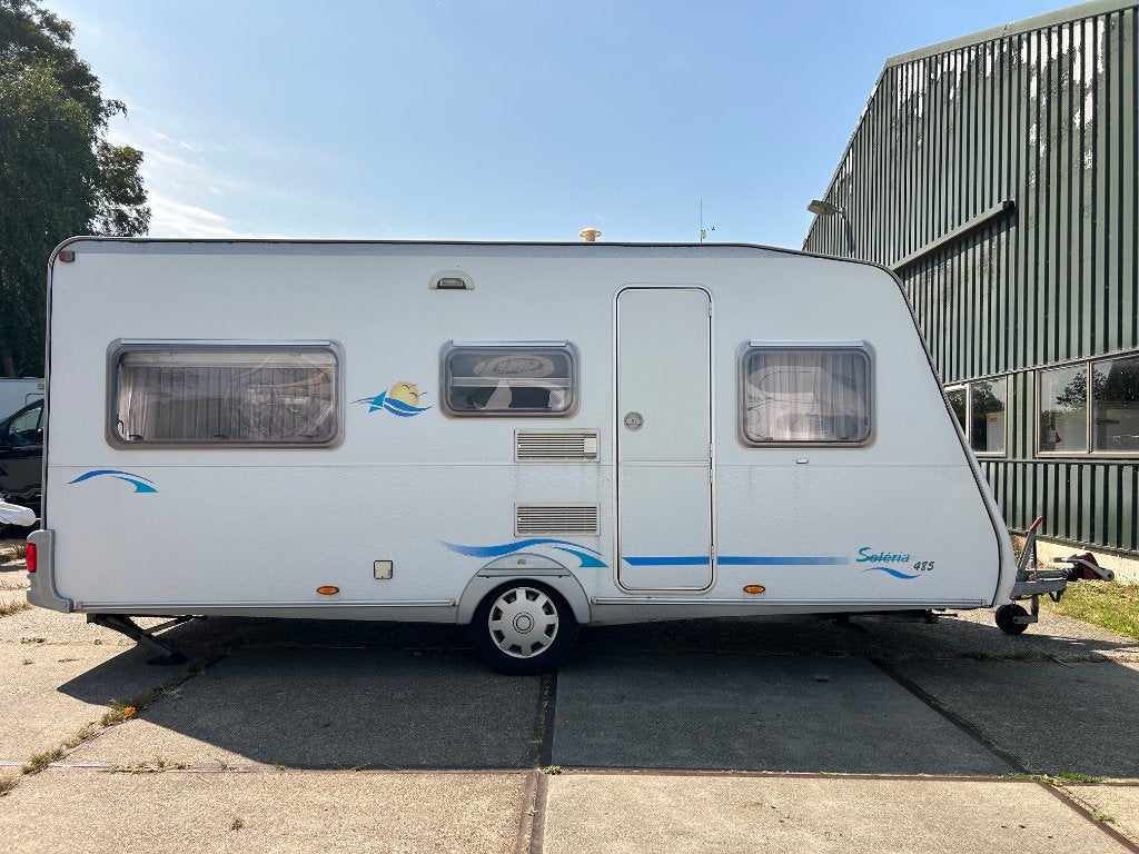 Caravelair Soleria 485, Kinderkamer, Stapelbed, vast bed, Treinzit, Particulier, Tot en met 6, Kachel