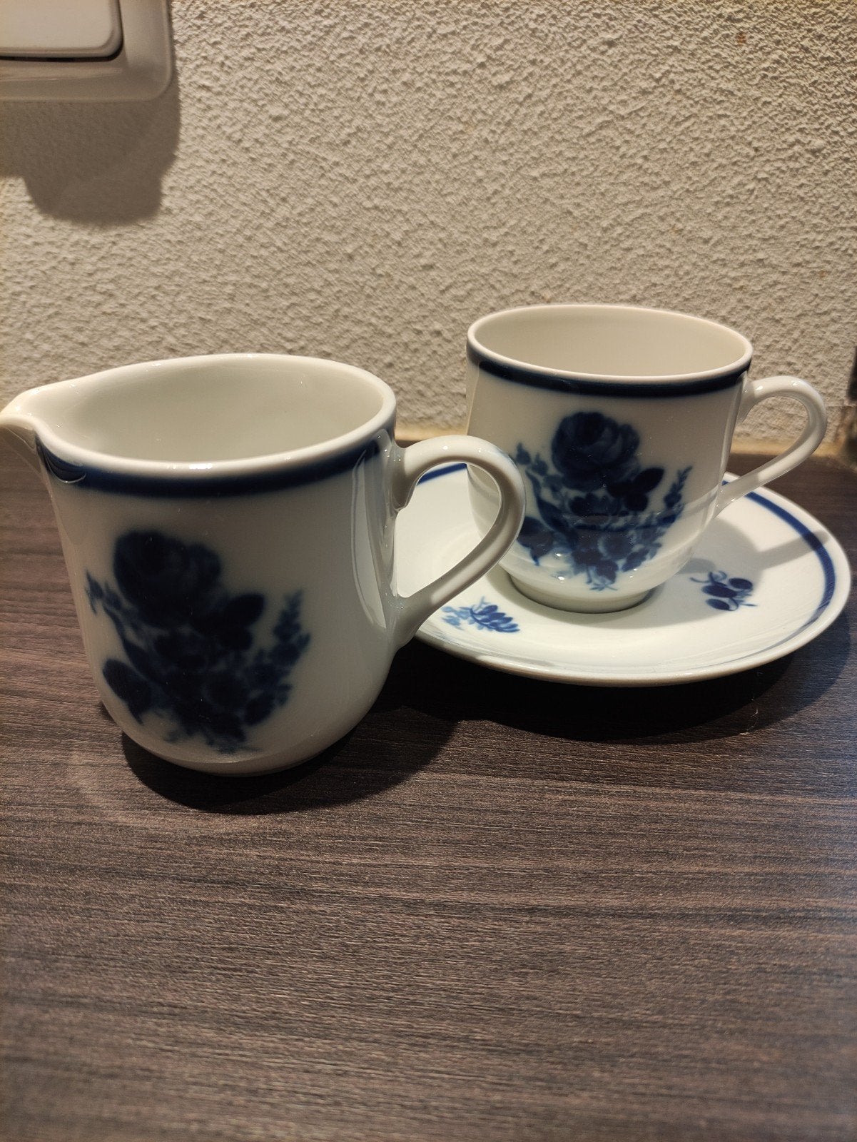 Kop en schotel melk kannetje  mosa Maastricht, Overige merken, Ophalen of Verzenden, Zo goed als nieuw, Overige stijlen