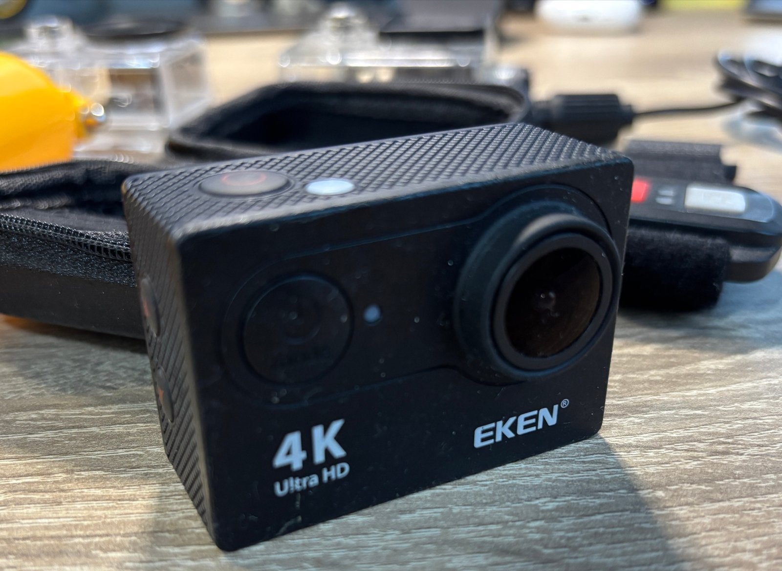 EKEN H9R 4K Action Camera met accessoires, Ophalen of Verzenden, Gebruikt, Overige merken