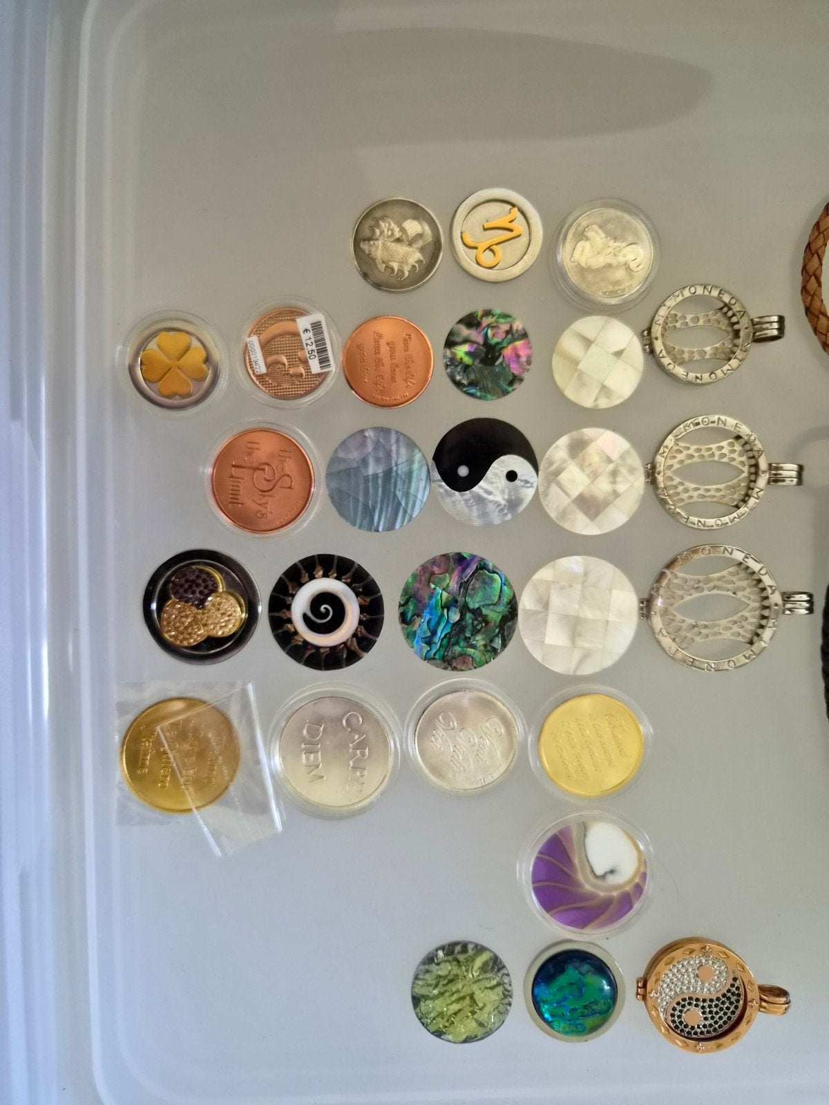 Mi Moneda en Quoins Sieraden Set, Sieraden, Tassen en Uiterlijk, Ophalen, Overige materialen, Gebruikt, Met edelsteen