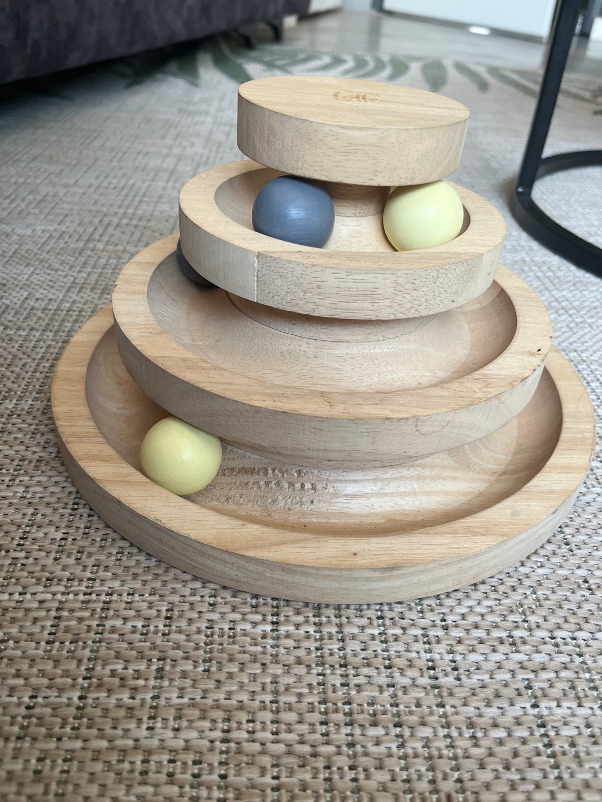 Katten Houten baan/toren met balletjes - design by lotte, Ophalen, Zo goed als nieuw
