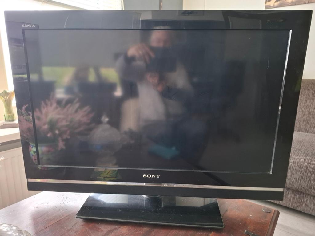 SONY lcd digital color  tv zwart 32 inch 80 cm br x 60 cm h, Ophalen, Gebruikt, 50 Hz, Sony