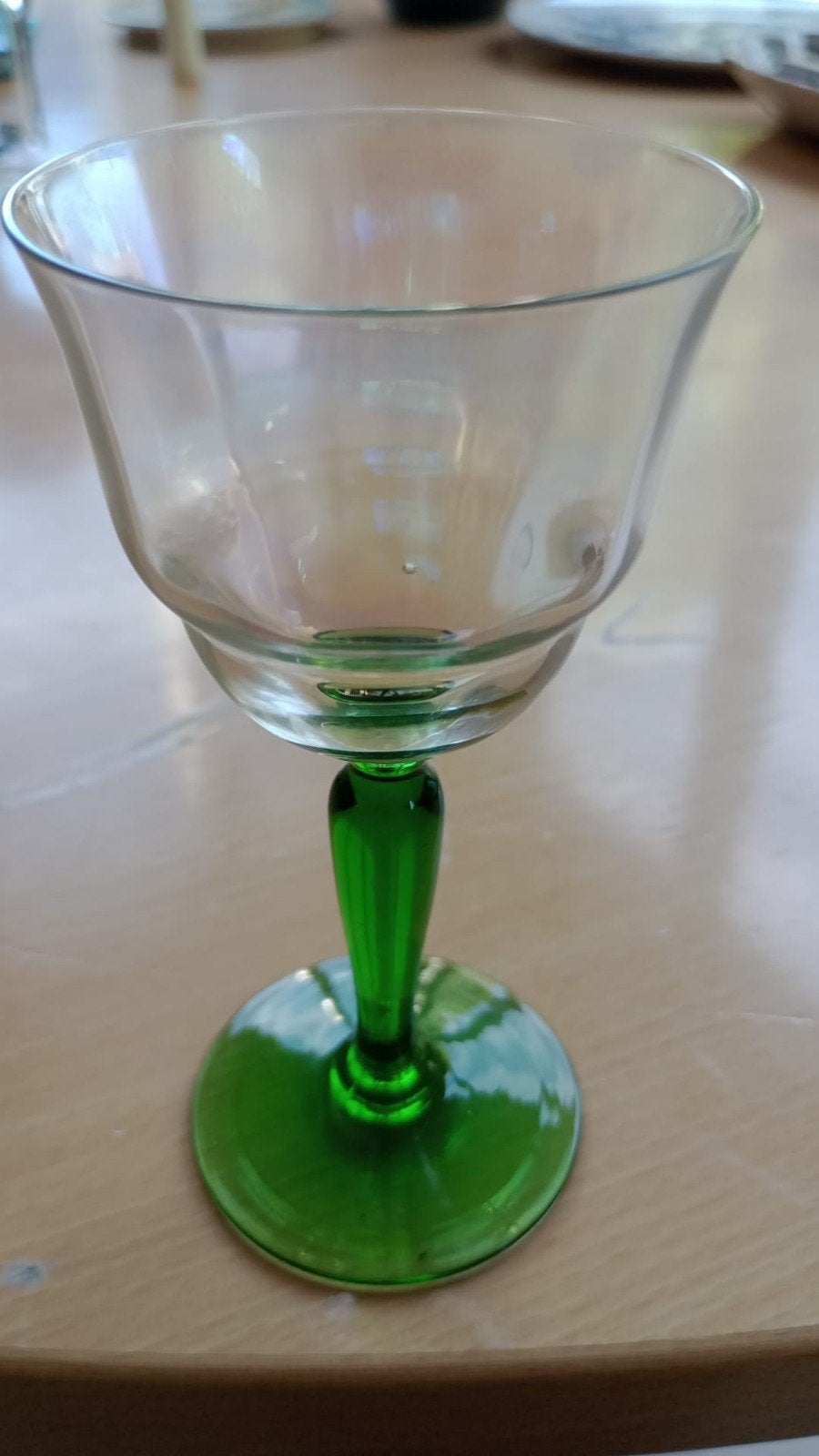 Vintage Uranium Glas Cocktailglas met Groene Voet, Ophalen of Verzenden
