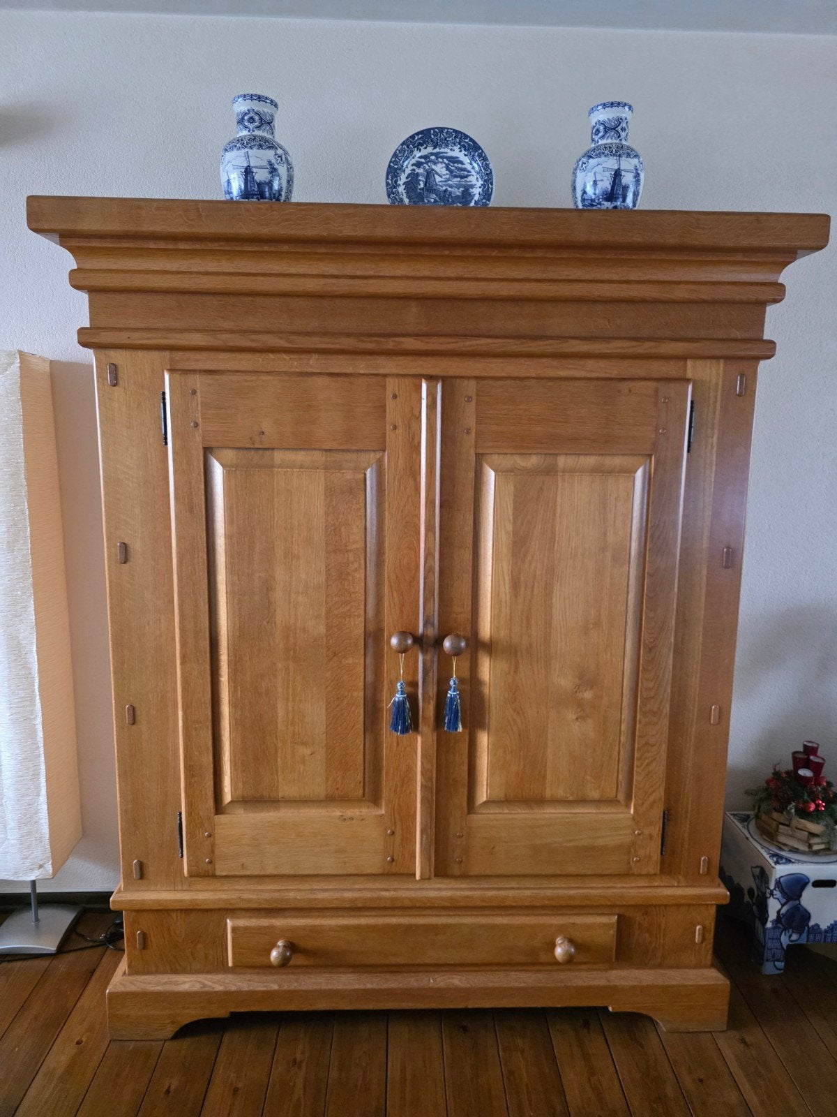 Massieve Eiken Kast met Lade en Deuren, Huis en Inrichting, Kasten | Buffetkasten, Ophalen, 100 tot 150 cm, Eikenhout, Zo goed als nieuw