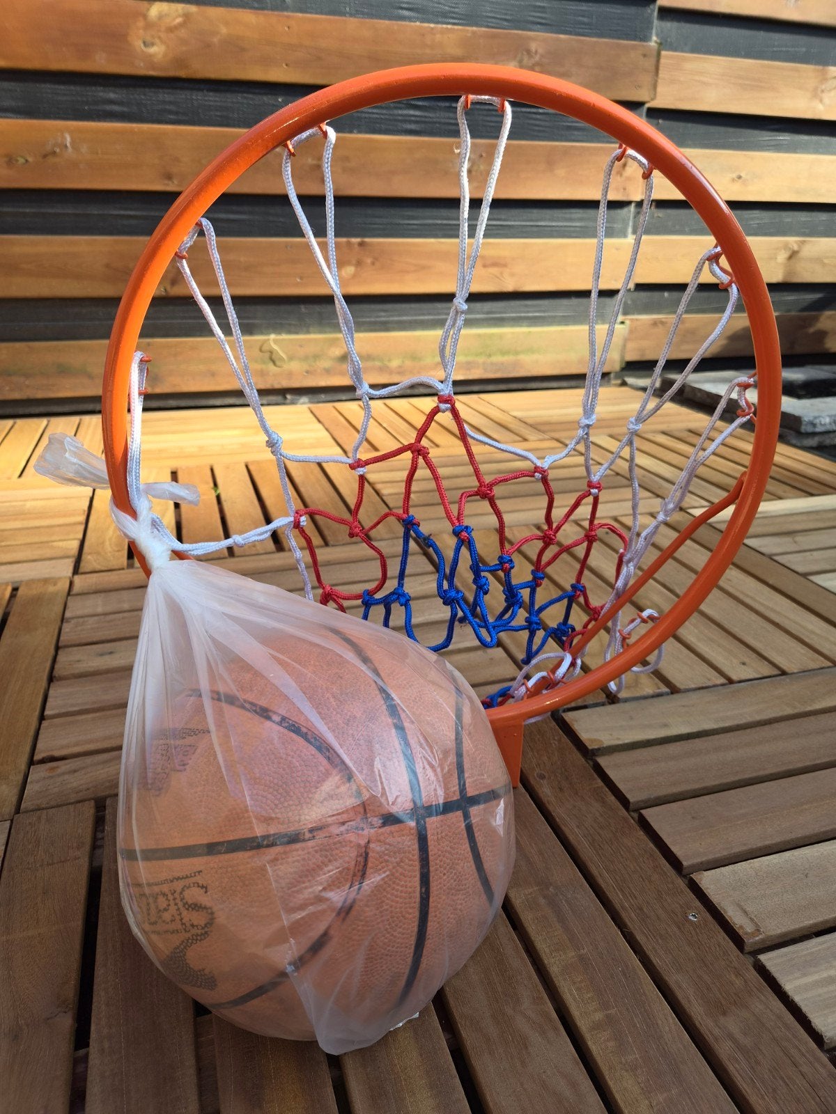 Nieuwe basket + bal, Sport en Fitness, Basketbal, Ophalen, Bal