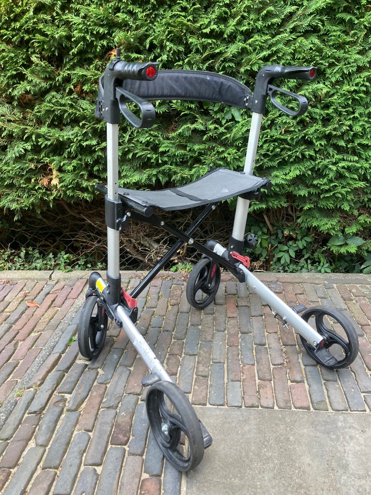 Weinig gebruikte rollator, Ophalen of Verzenden, Zo goed als nieuw
