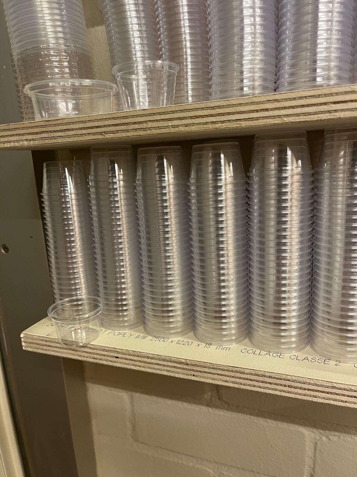 Te koop heel veel plastic kuipjes bakjes, Ophalen of Verzenden, Nieuw