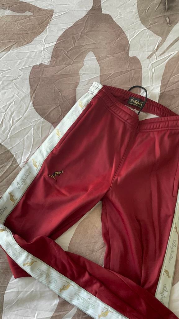 Gloednieuwe bordeaux aussie te koop, Kleding | Dames, Broeken en Pantalons, Nieuw, Maat 34 (XS) of kleiner, Overige kleuren, Lang