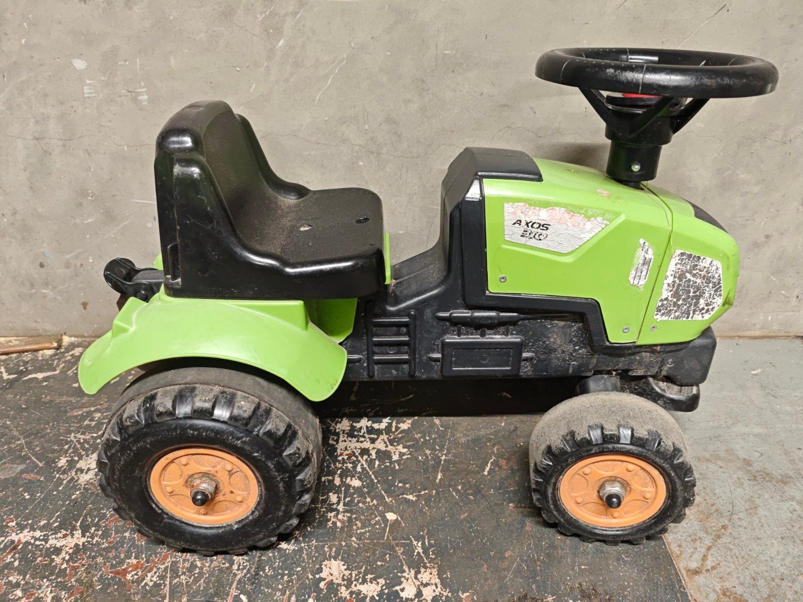 Groene kinder tractor loopauto met stuur, Kinderen en Baby's, Ophalen
