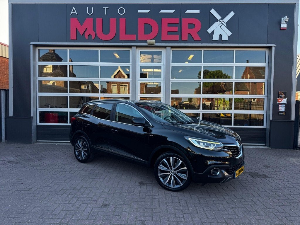Renault KADJAR  ENERGY TCE 130 BOSE / NAVI / CRUISE / LED /, Voorwielaandrijving, Kadjar, Gebruikt, Zwart