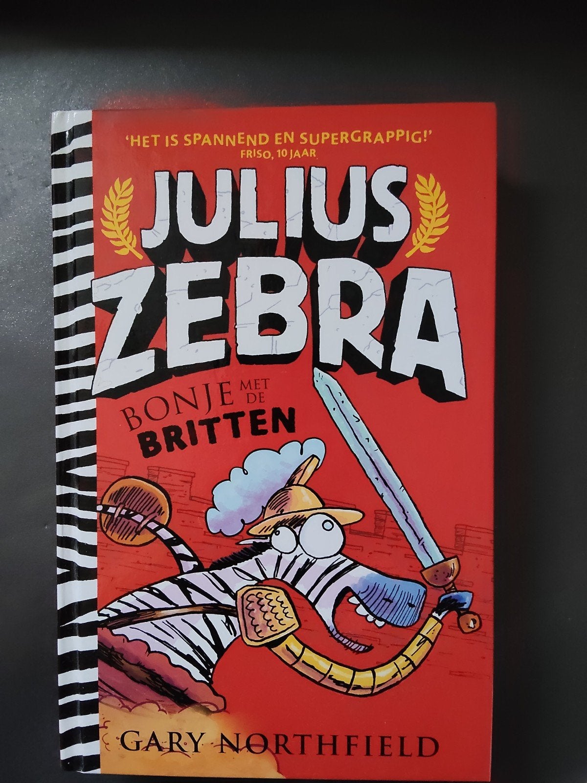 Julius Zebra: Bonje met de Britten - Gary Northfield, Boeken, Ophalen of Verzenden, Zo goed als nieuw, Gary Northfield, Fictie