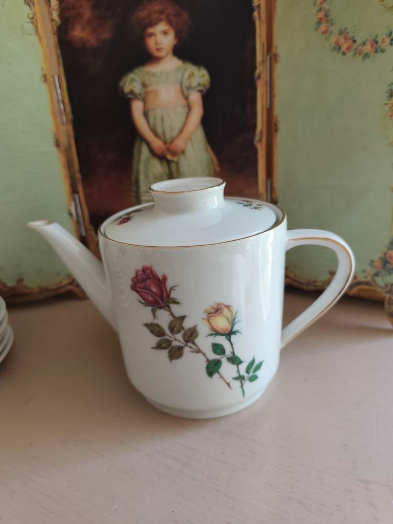 THEEPOT SELTMANN BAVARIA MET ROOSJES, Antiek en Kunst, Ophalen of Verzenden