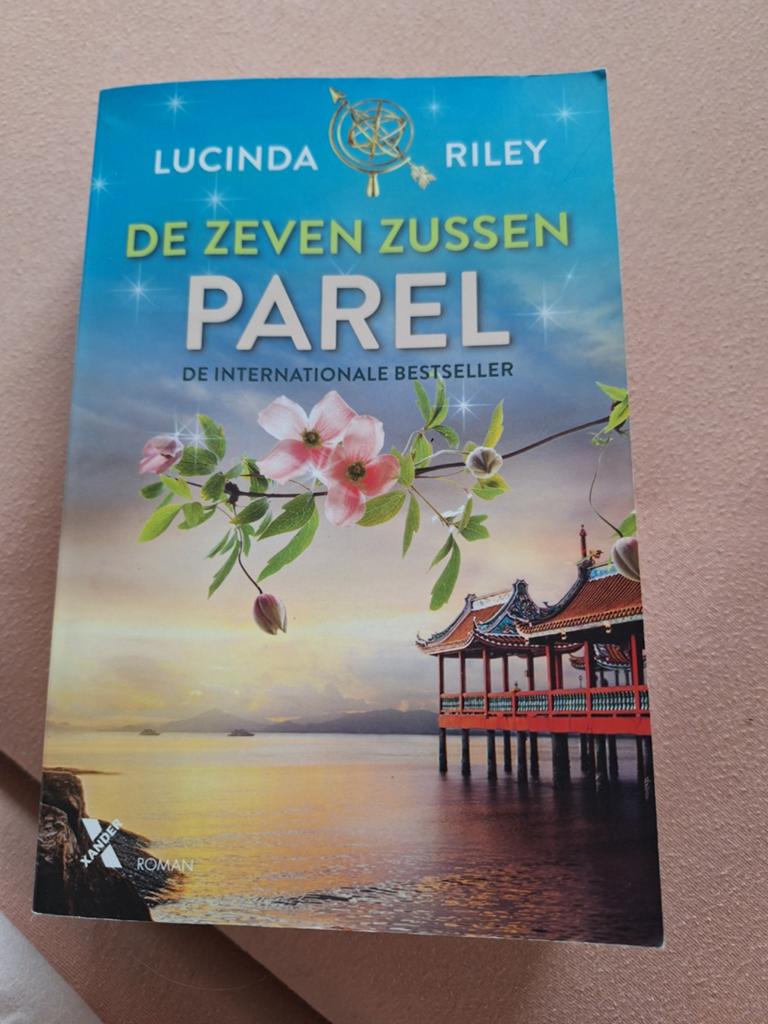 Lucinda Riley - Parel, Ophalen, Zo goed als nieuw, Lucinda Riley