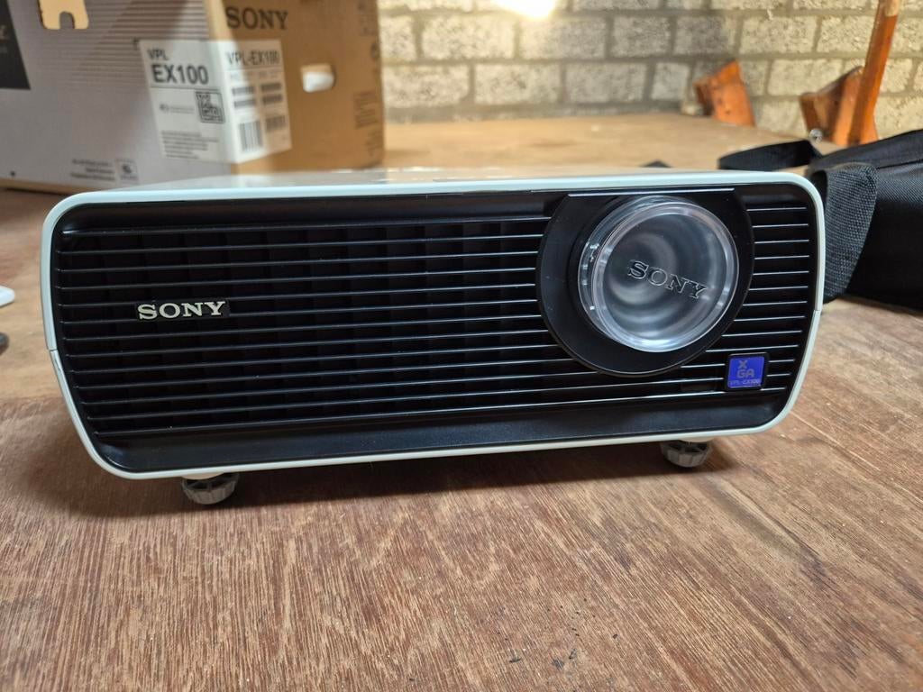 Sony Projector VPL-EX100 - Zo goed als nieuw met toebehoren, Ophalen of Verzenden, Zo goed als nieuw, Sony