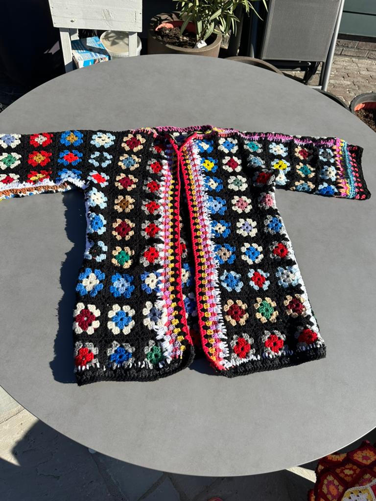 Nieuw granny square vest, maat L/XL, Verzenden, Nieuw, Maat 42/44 (L), Zwart