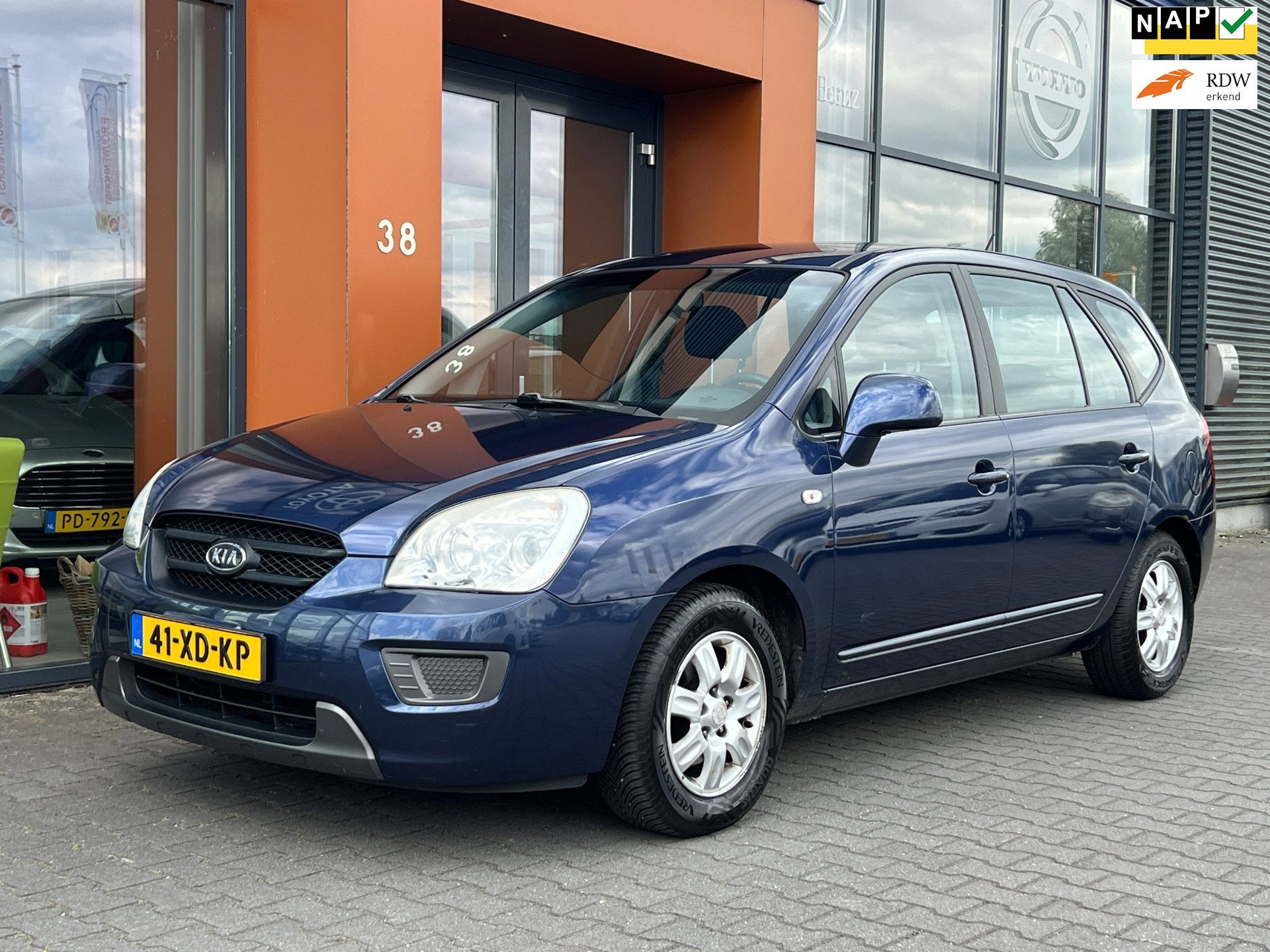 Kia Carens 2.0 CVVT X-tra|Airco|Trekhaak|Isofix|APK 2027|NAP, 1998 cc, Gebruikt, 4 cilinders, 700 kg