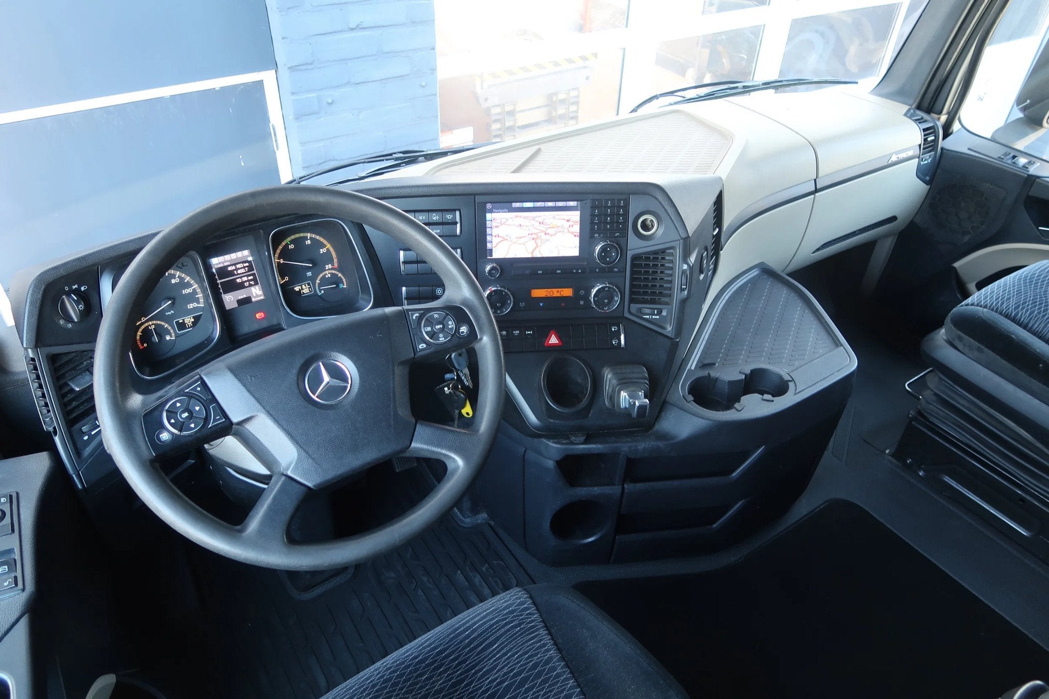 Mercedes-Benz Actros 1842 HYDRAULICS (bj 2013), Automaat, Achterwielaandrijving, Euro 6, Bedrijf