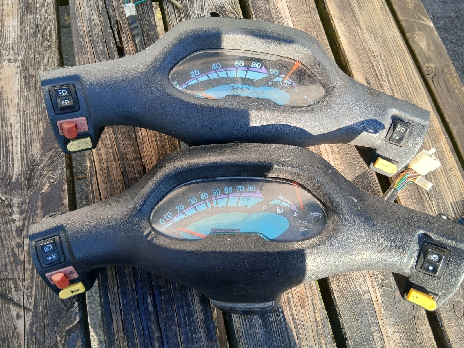 kymco dj teller + binnen zijde stuurkap 15,- per stuk, Fietsen en Brommers, Brommeronderdelen | Scooters, Ophalen of Verzenden