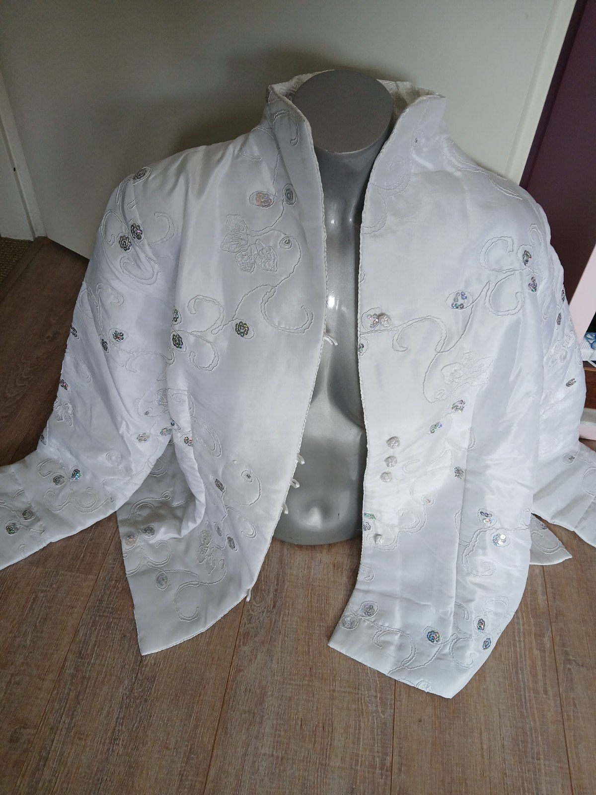 Nieuw Gina blazer wit met borduursels Maat XL, Kleding | Dames, Jasjes, Kostuums en Pakken, Wit, Maat 46/48 (XL) of groter, Nieuw