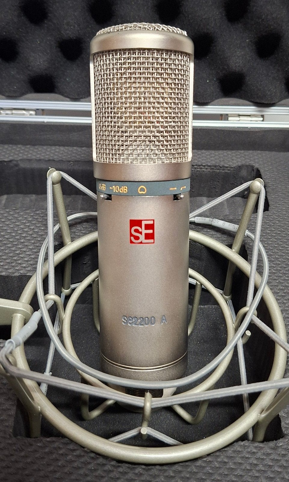 SE Electronics SE2200 A Condensator Microfoon met Shockmount, Ophalen of Verzenden, Zo goed als nieuw, Studiomicrofoon