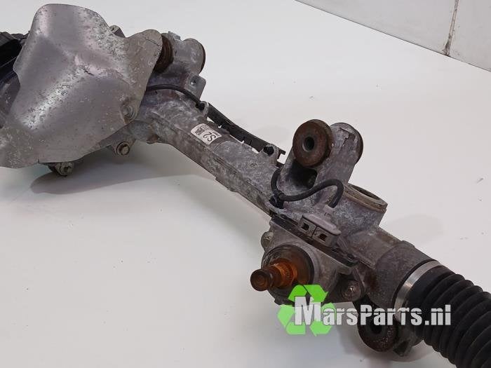 Foto 3 van Stuurhuis Bekrachtigd van een Toyota Rav-4