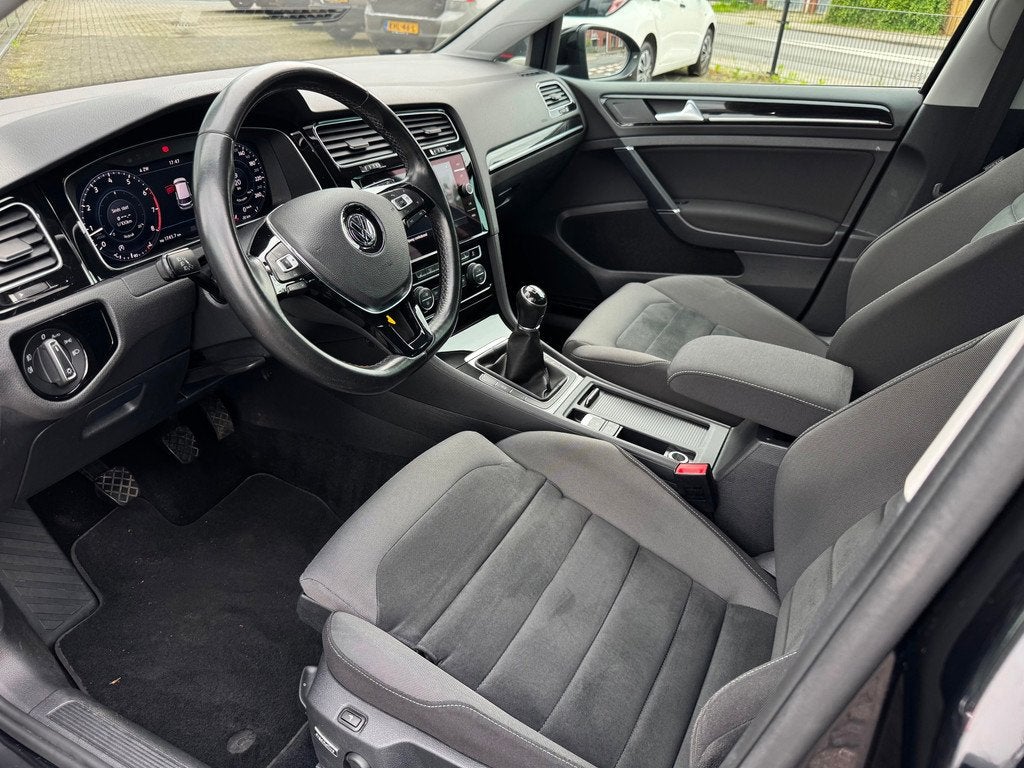 Volkswagen Golf 1.4 TSI Highline | Virtual Cookpit| CarPlay, Voorwielaandrijving, Gebruikt, 4 cilinders, 150 pk