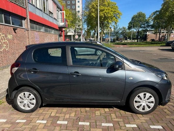 Peugeot 108 - 5 deurs – 81.000km - Airco -Bluetooth - Grijs, Auto's, Voorwielaandrijving, Stof, Zwart, 4 stoelen
