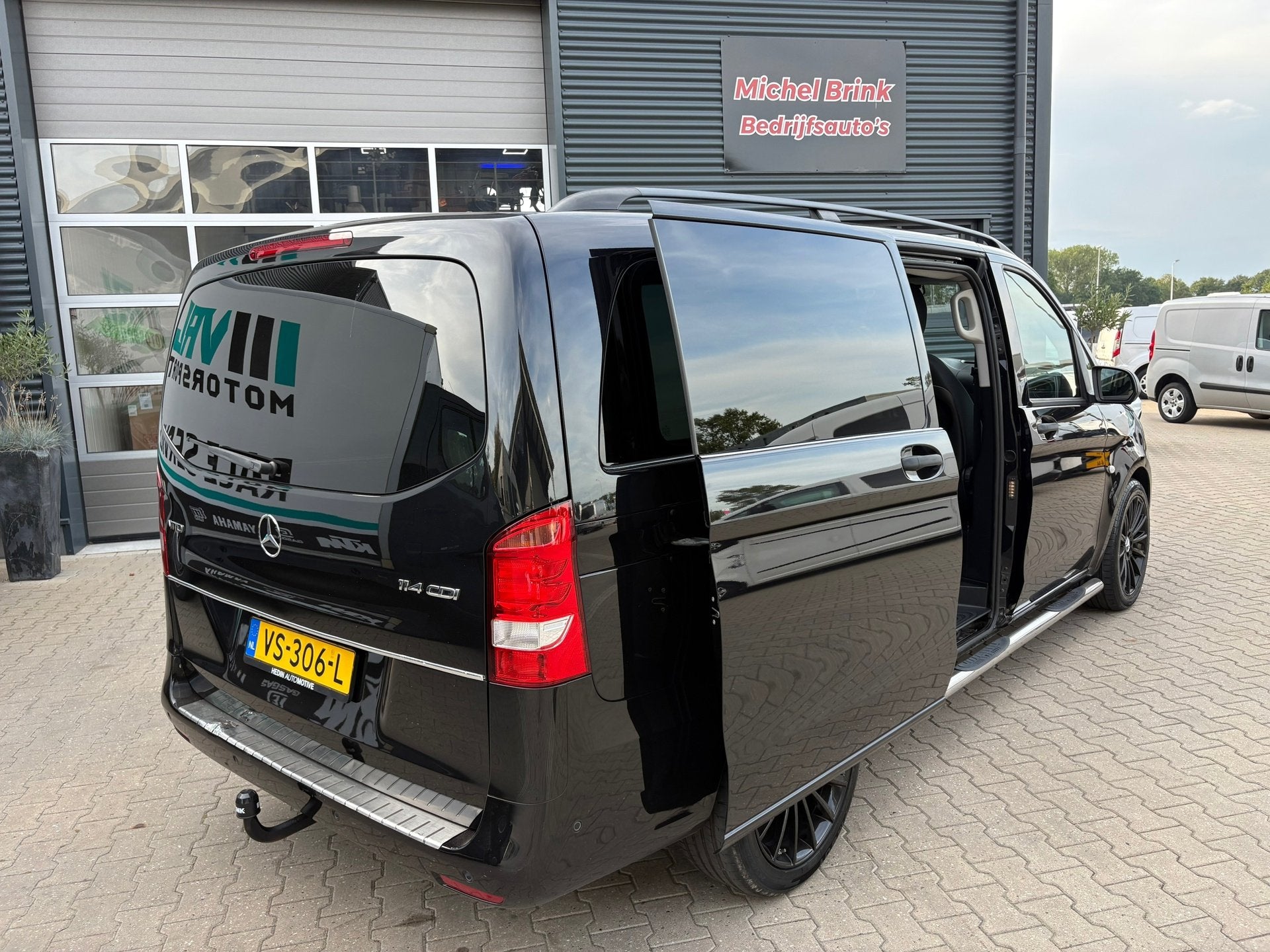 Mercedes-Benz Vito 114 CDI Lang Dubbele Cabine Automaat, Auto's, Automaat, Gebruikt, Zwart, 4 cilinders