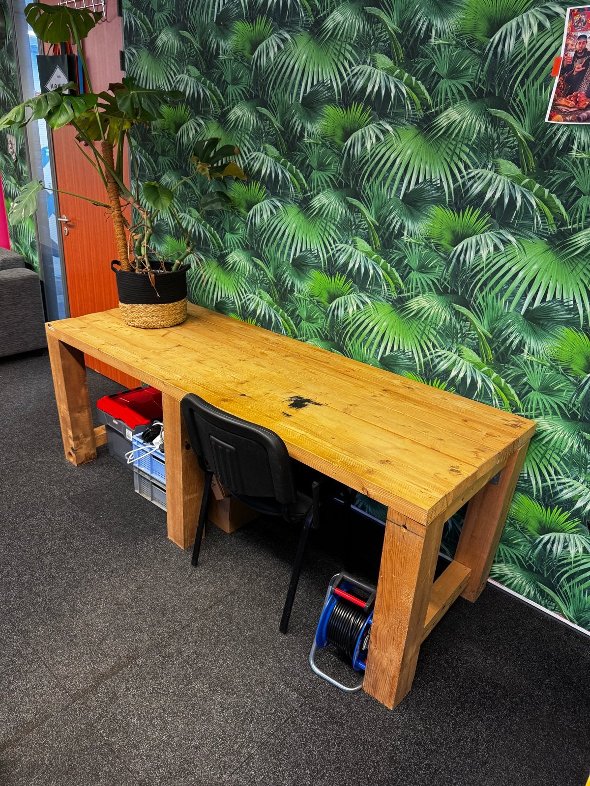 Gratis houten bureau, Ophalen, Gebruikt, Hout, Bruin