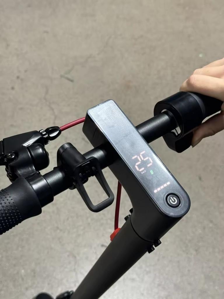 Nieuwe E9 Pro elektrische step - Ideaal voor op de camping!, Fietsen en Brommers, Steps, Verzenden, Nieuw, Elektrische step (E-scooter)
