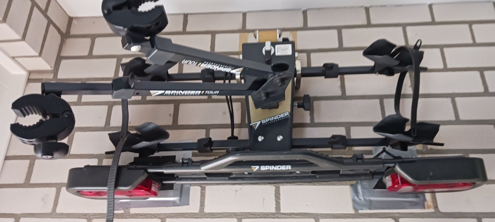 Spinder Tour Fietsendrager - Trekhaakdrager voor 2 fietsen, Ophalen, Zo goed als nieuw, 2 fietsen, Trekhaakdrager