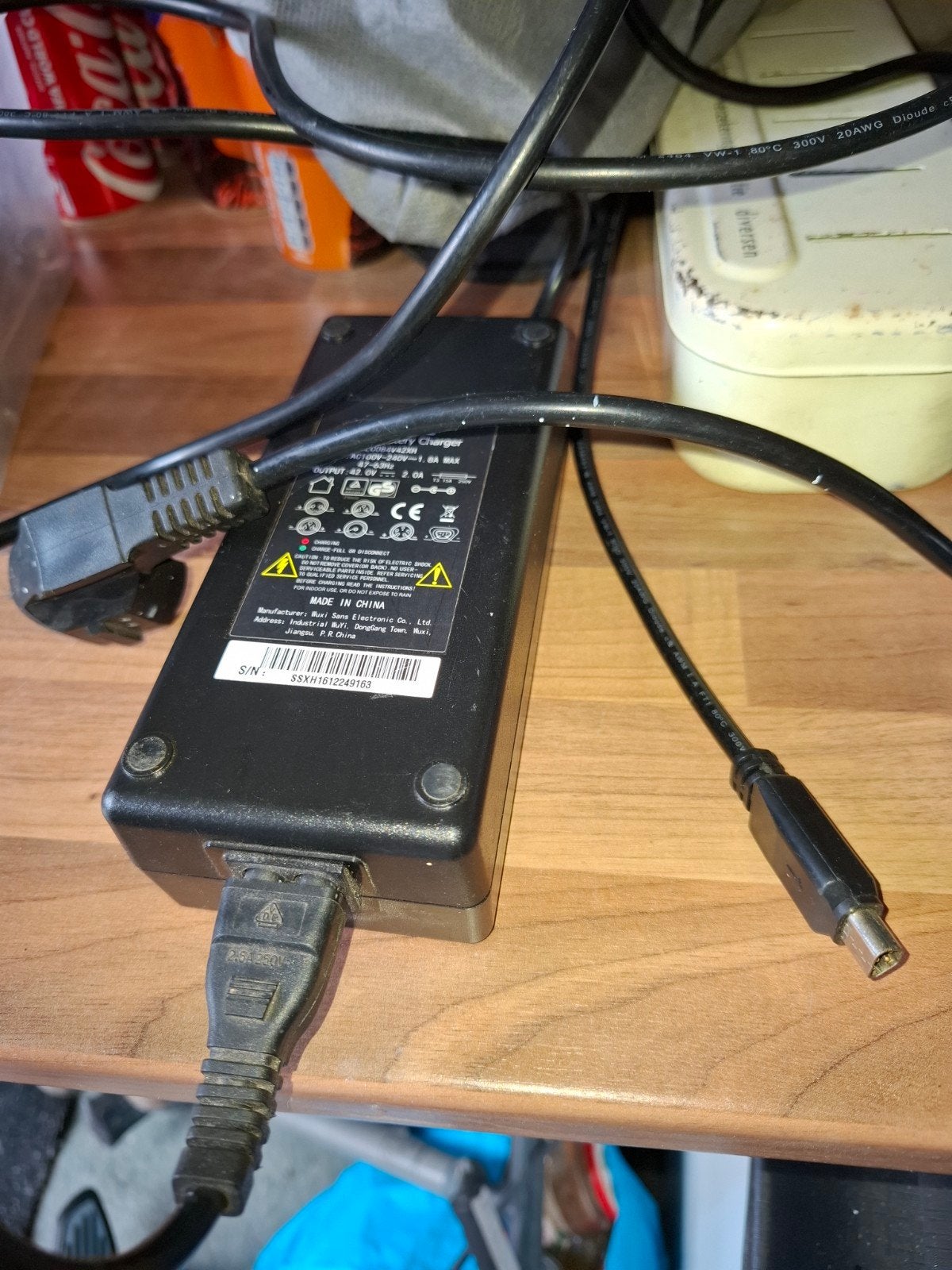 Stella Batterijlader 42.0V 2.0A, Ophalen of Verzenden, Gebruikt