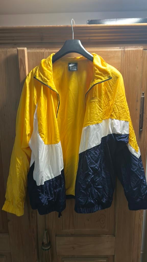 Nike sportjack maat L, Ophalen, Zo goed als nieuw, Regenjas