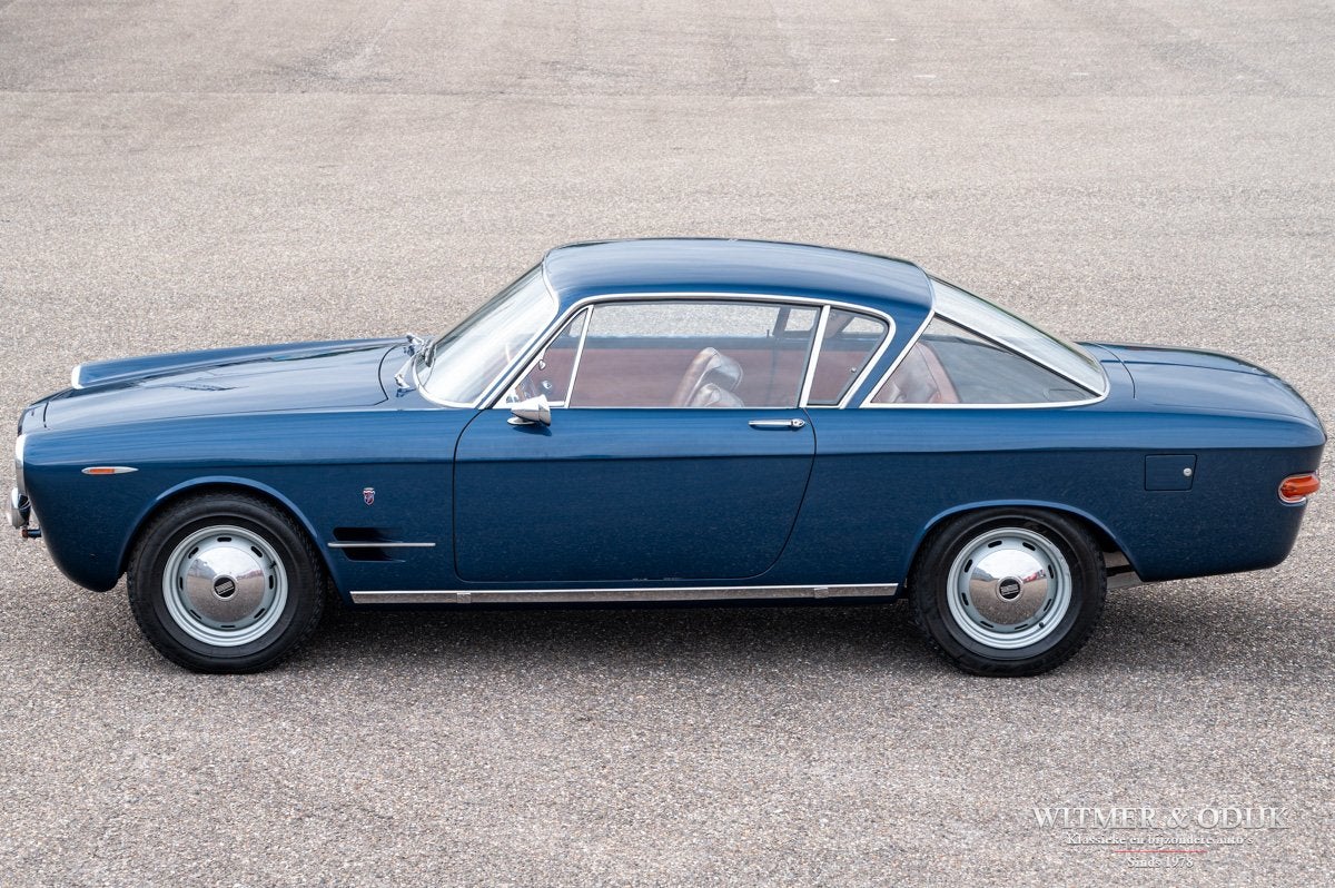 Fiat 2300s coupé (bj 1962), Auto's, Dealer onderhouden, Gebruikt, Blauw, Leder